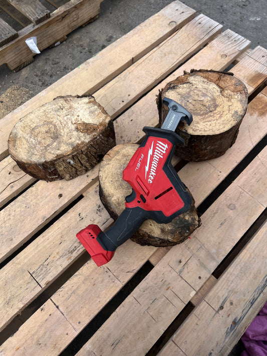 MIlwaukee 2719-20
